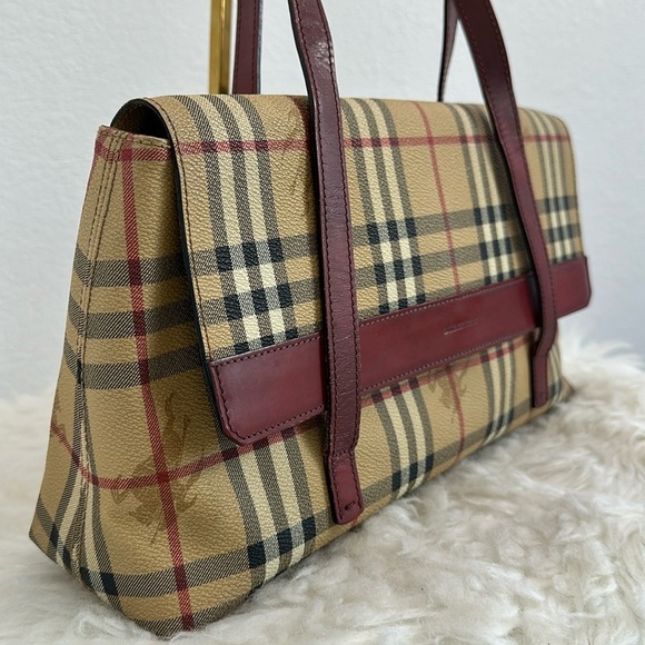 💯 Authentic BURBERRY Haymarket Check Shoulder Flap Bag🍀 - Picture 9 of 17